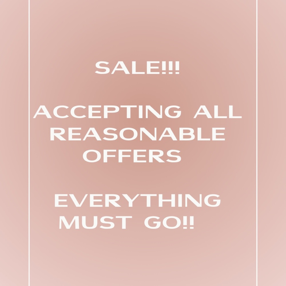 SALE! EVERYTHING MUST GO ❤️ - Picture 1 of 1